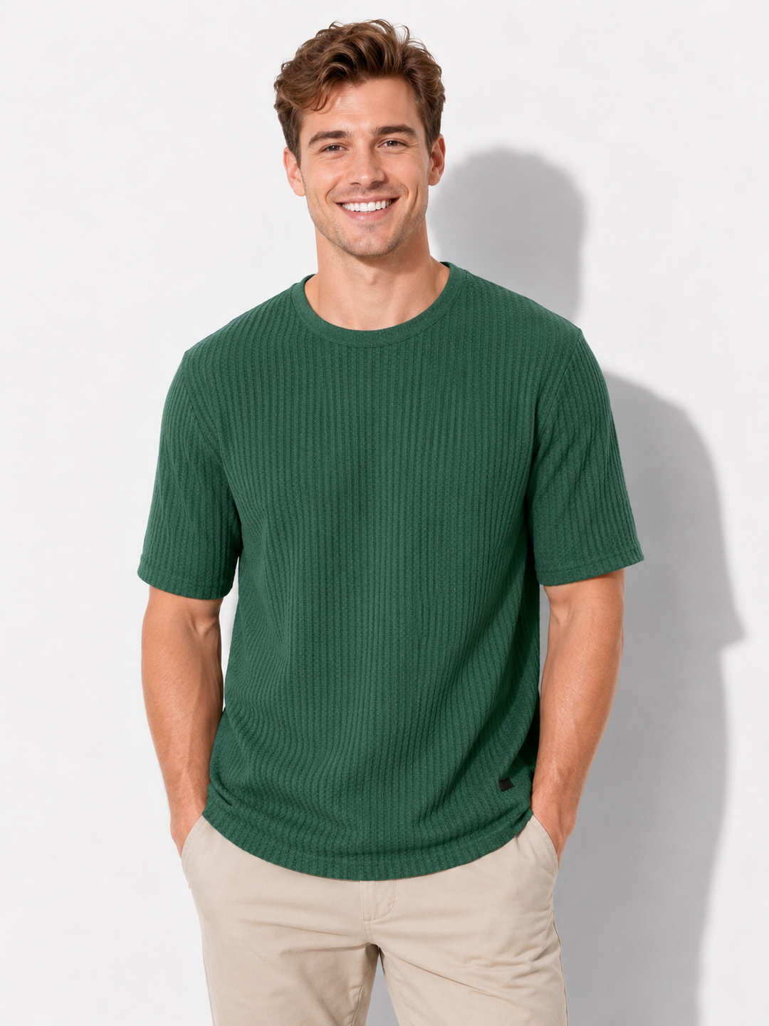 Herren T-Shirt, kurzarm, Rundhals, mit Komfortstruktur für maximale Bewegungsfreiheit. Lässig, bequem, modern.