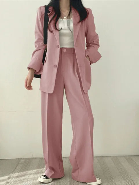 Eleganter Damen Herbst Zweiteiler: Stilvoller Blazer & komfortable Hose für Business und Übergangszeit.