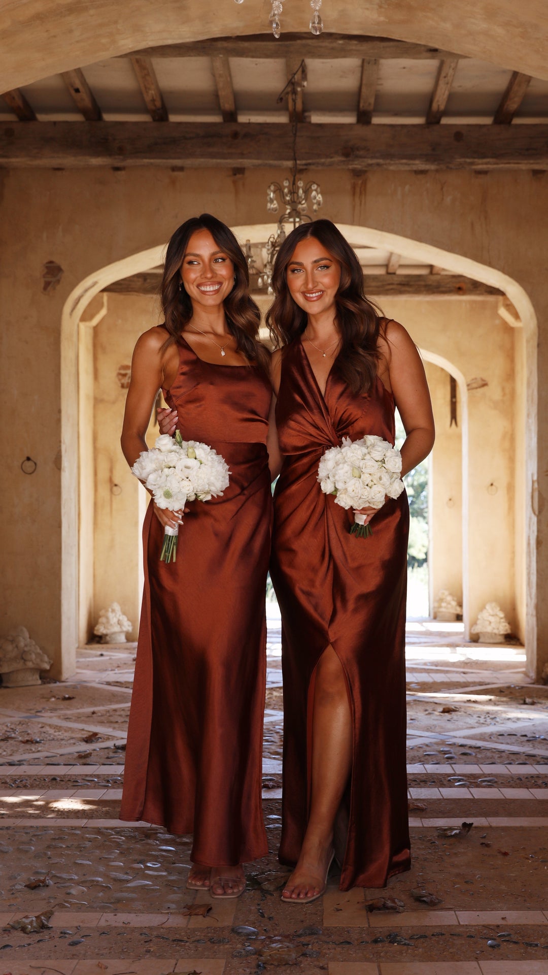 Elegantes Damen-Maxikleid XL in Braun, mit eckigem Ausschnitt für besondere Anlässe.