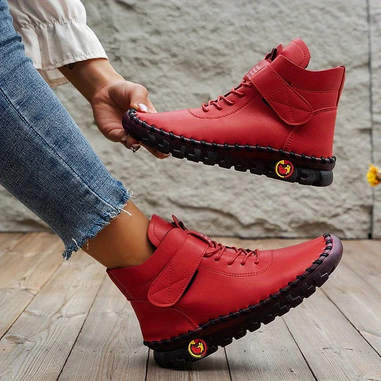 Vielseitige Damenstiefeletten: Stilvolle, robuste schwarze Herbststiefel, ideal für jede Jahreszeit.