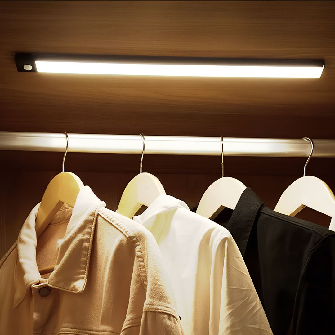 Intelligente LED Beleuchtung mit Bewegungsmelder, wiederaufladbar und stromsparend.