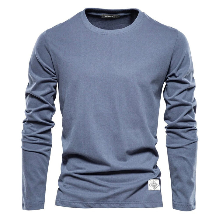 Hochwertiges Herren Longsleeve aus Baumwolle. Klassischer Schnitt, ideal für Freizeit & Herrenmode.