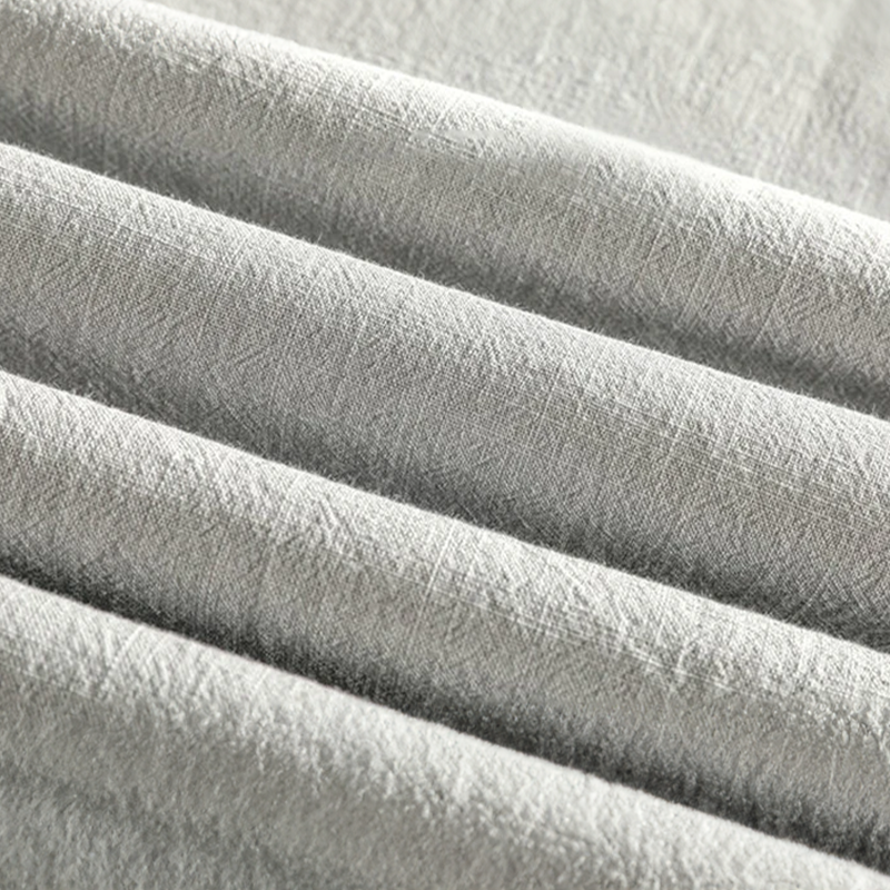 Bequemes & elegantes graues Herren Poloshirt. Kurzarm, leicht & luftig für stilvolle Sommer-Freizeitkleidung.