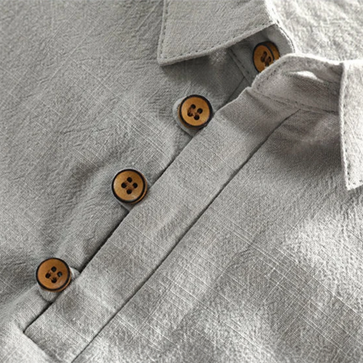 Vielseitiges Herren Kurzarm Poloshirt in Dunkelblau. Leichtes, atmungsaktives Freizeit Polo für den Sommer.