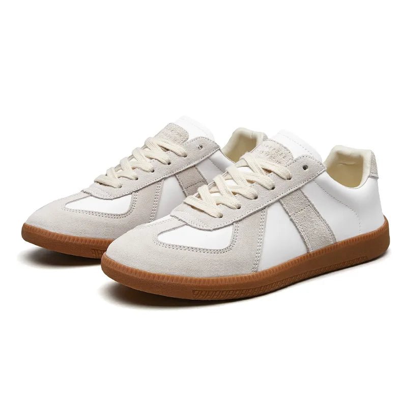 Stilvolle Herren Herbst-Sneaker in Braun und Grau, klassisch, bequem und rutschfest für Freizeit.
