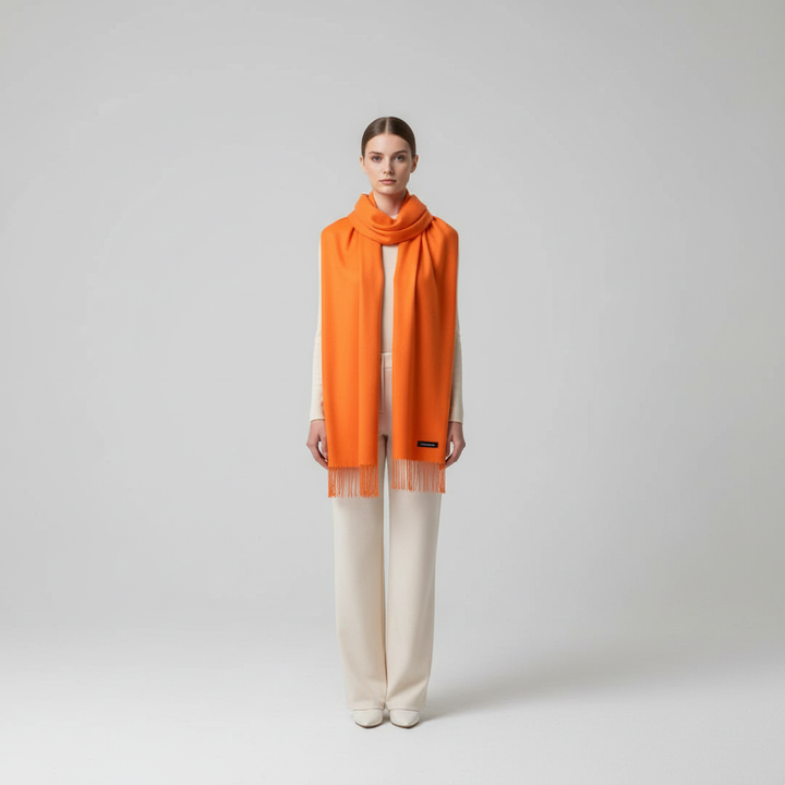 CashmereLux langer Damen-Kaschmirschal. Erstklassige Qualität, weich, warm und elegant als Accessoire.