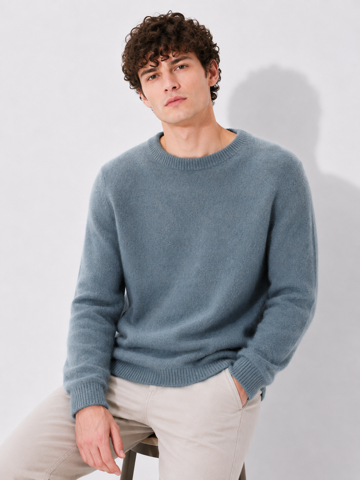 Moderner Damen Strickpullover mit feinem Strickmuster, kombiniert Komfort & Eleganz für Herbst/Winter.