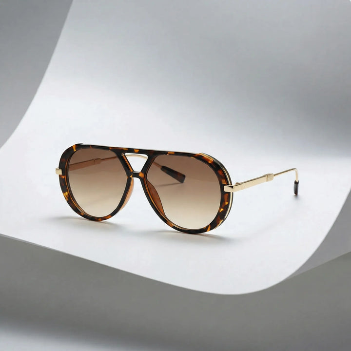 Trendy Damen Aviator Brille Layla. Komfortabel, leicht und mit UV400 Schutz. Ideale Damensonnenbrille für jeden Tag.