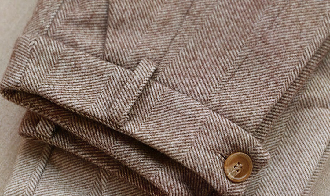 Elegante Herren Chino Hose in Regular Fit, klassisch und modern, perfekt für Business & Freizeit.