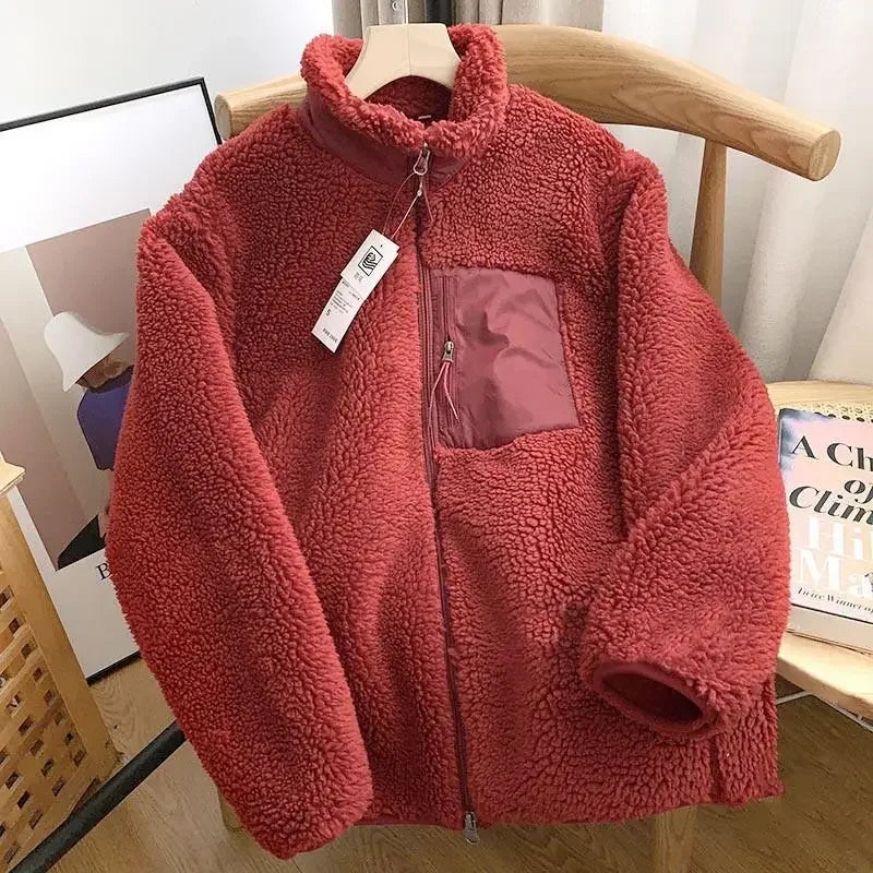 Robuste Herren Outdoor Winterjacke, ideal für aktive Männer an kalten Tagen.