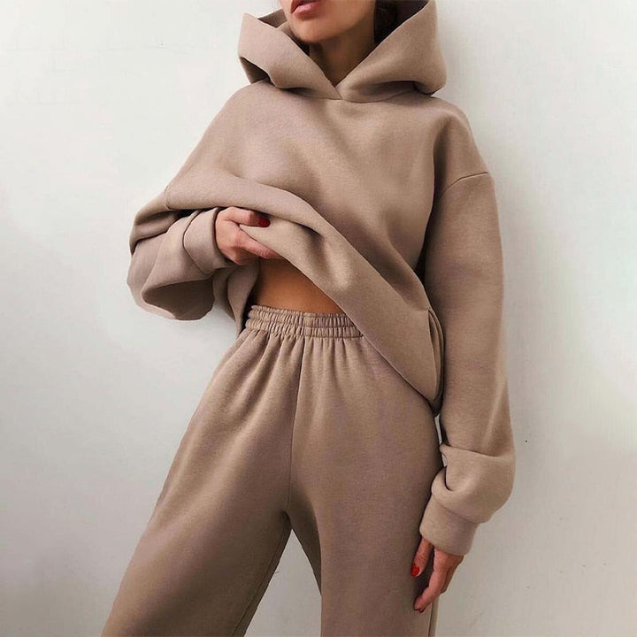 Damen Jogging-Set, bequem & vielseitig, perfekt für Freizeit, Homewear oder sportliche Aktivitäten.