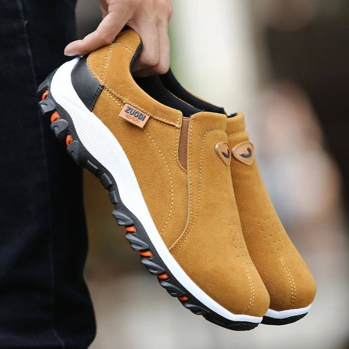 Bequeme Herren Laufschuhe in Blau, Steppschuhe bieten Komfort bei jedem Schritt im Alltag.
