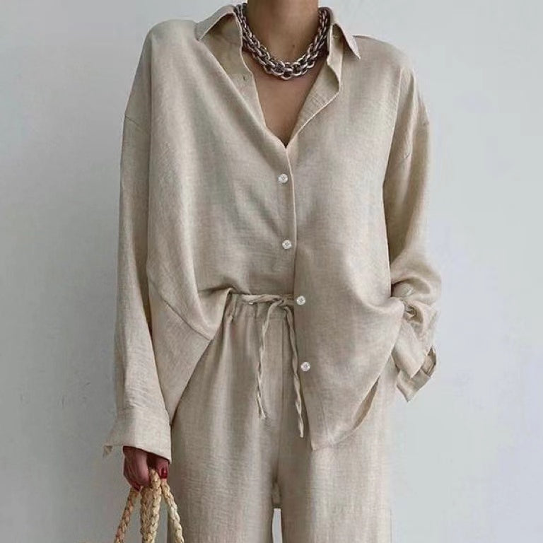 Zweiteiler Damen Set in Rosa: Locker geschnittene Bluse & weite Hose für Herbstmode und eleganten Komfort.