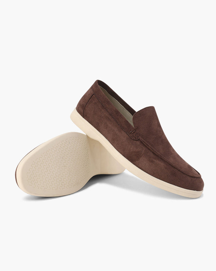 Bequeme Slipper für Herren: Elegante Slip-On Loafer für den Alltag.