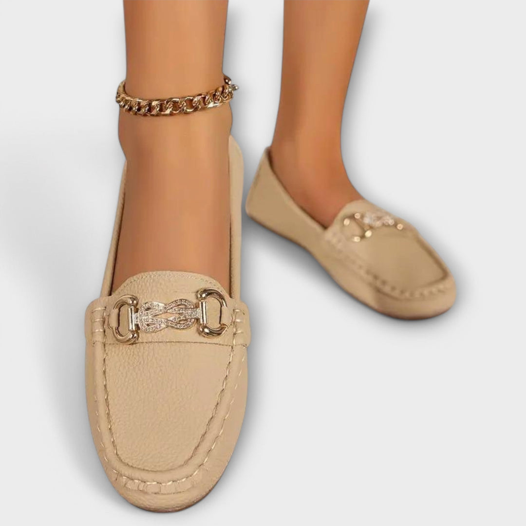 Leichte Damen Loafers als bequeme Slip-On Schuhe. Perfekt als klassische Halbschuhe für warme Tage im Sommer.