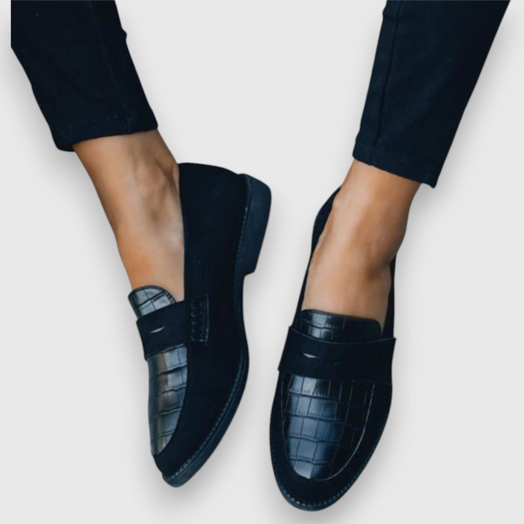 Bequeme Damen Alltagsslipper für müheloses Gehen. Elegante Komfort-Mokassins, ideal für Frühling und Sommer.