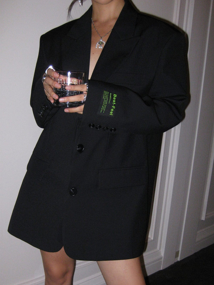Eleganter Damen Oversized Blazer Lorelei, verfügbar in Grau & Schwarz. Dein stilvoller Begleiter.