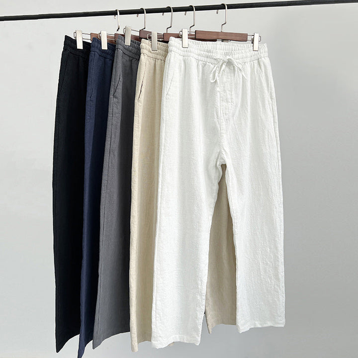 Leichte Herren Leinenhose für den Sommer, ideal für warme Tage, bequem und atmungsaktiv.