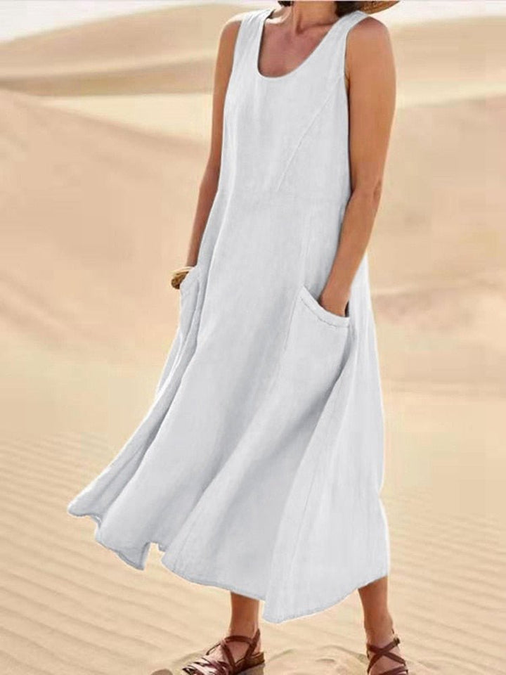 Bequemes, ärmelloses Damen Maxikleid für Freizeit. Lockeres Sommerkleid mit Rundhals und praktischen Taschen.