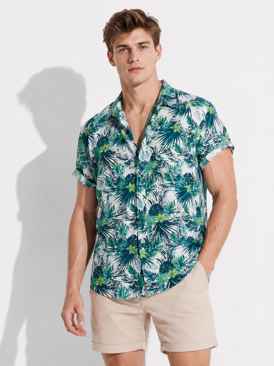 Bequemes Herren Kurzarmhemd Luftzeit, gemustert, atmungsaktiv, ideal für Strandmode und Urlaub.