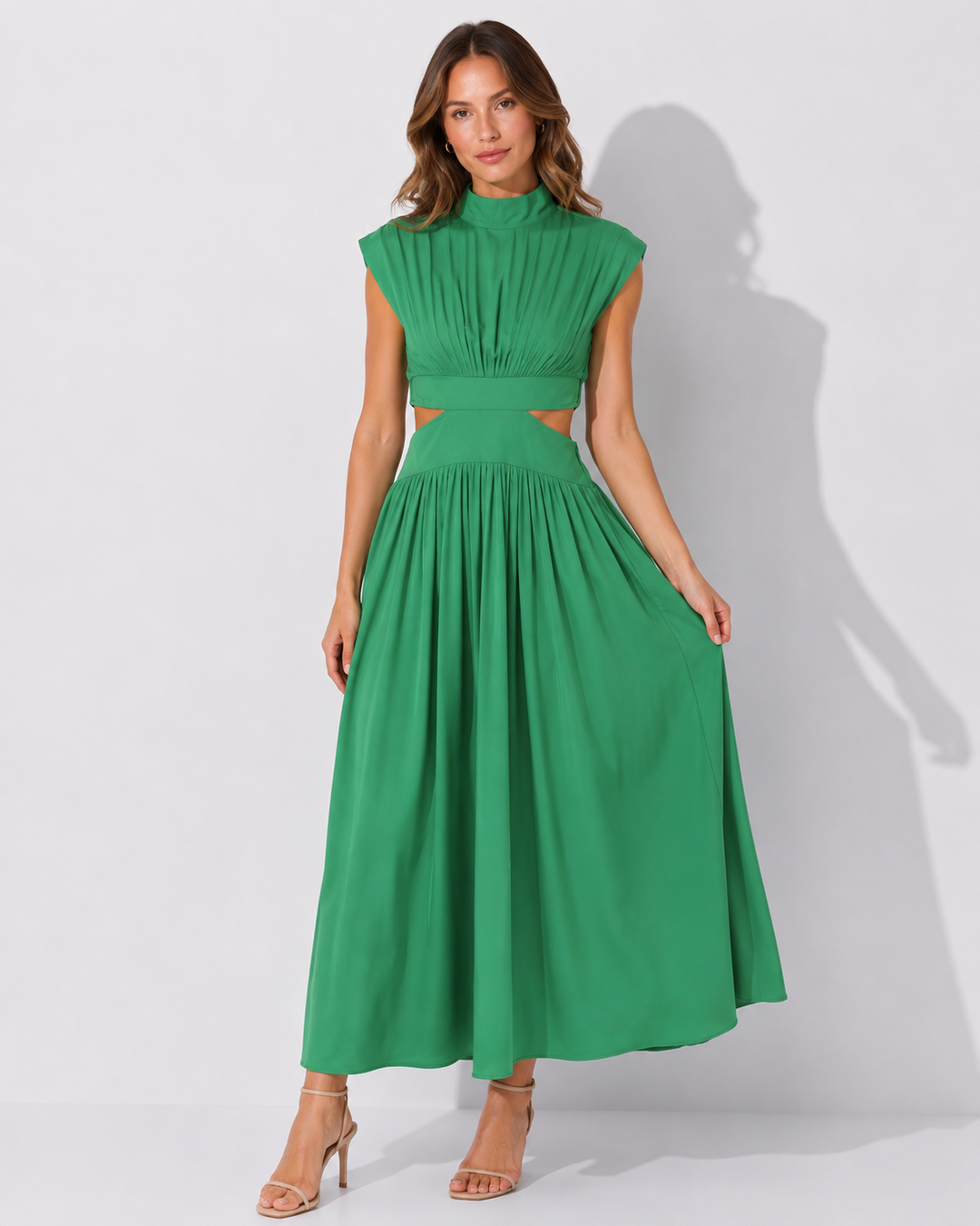 Feminines elegantes Sommerkleid in Pink, stilvoll geschnitten und sehr bequem für warme Tage.