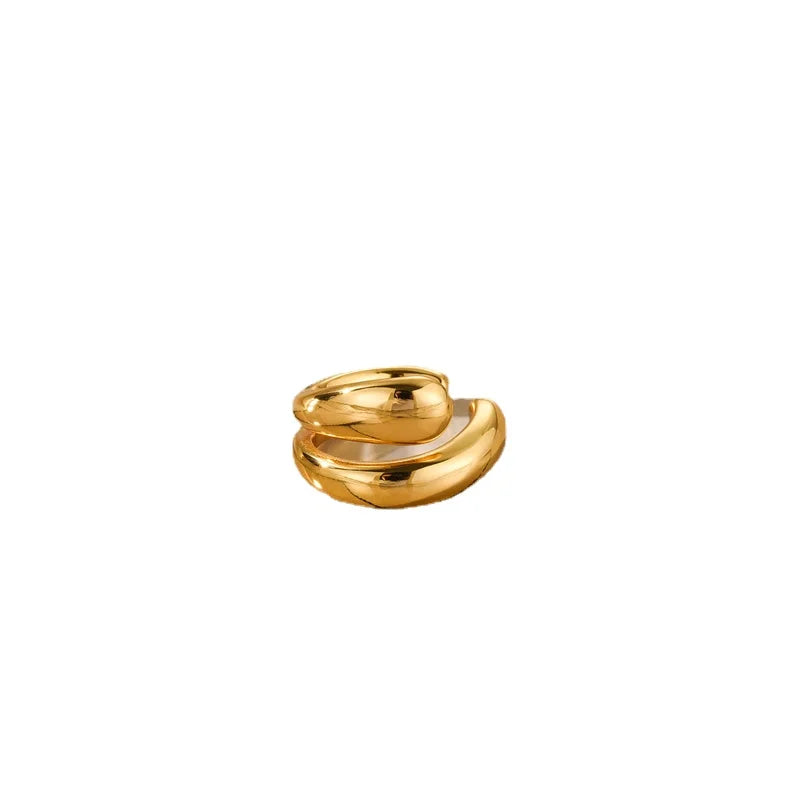 Damen Goldschmuck: elegante Ohrmanschette, geometrisch, trendiger Look, vielseitig kombinierbar.