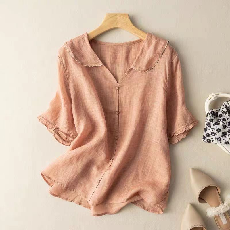Vielseitige Damen Kurzarm-Bluse für Sommer & Frühling. Bequemes Oberteil mit stilvollem Wellenkragen.