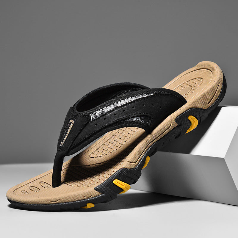 Robuste Herren Outdoor Sandalen mit ergonomischem Fußbett. Perfekte Sommerschuhe für Strand, Freizeit und Spaziergänge.