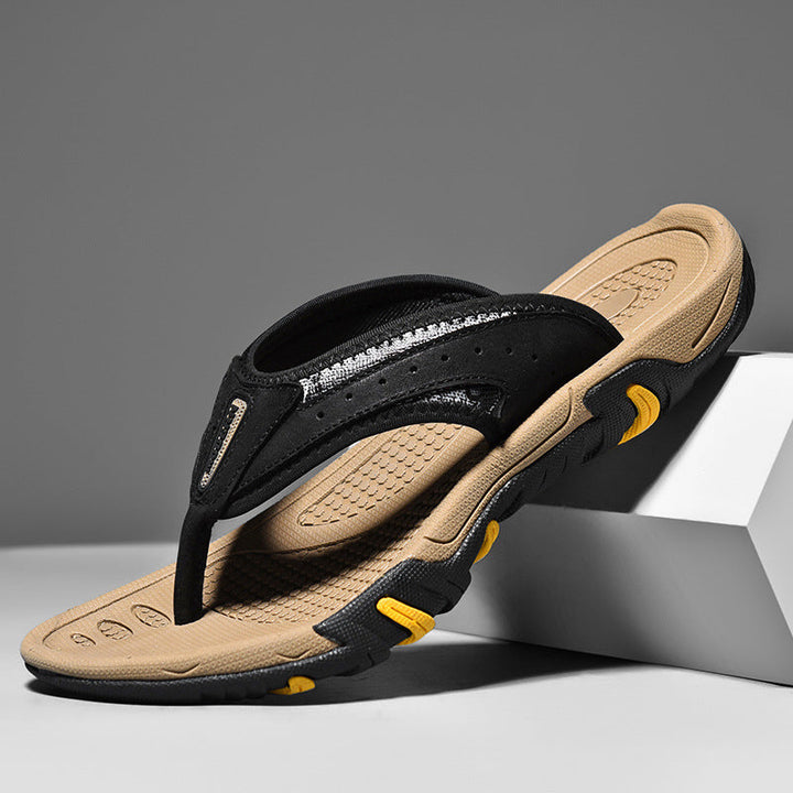 Robuste Herren Outdoor Sandalen mit ergonomischem Fußbett. Perfekte Sommerschuhe für Strand, Freizeit und Spaziergänge.