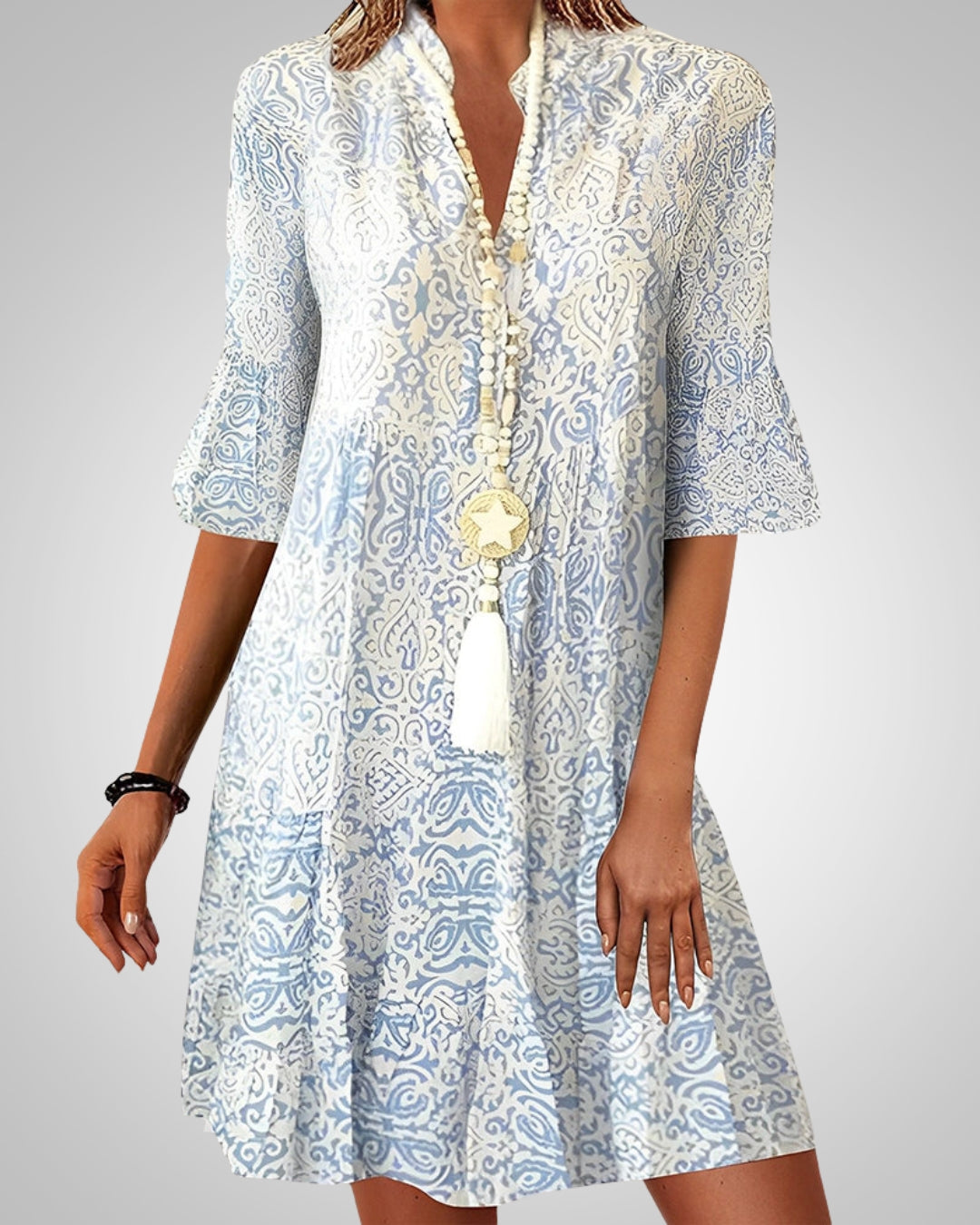 Blaues Damen Boho Sommerkleid mit A-Linie, V-Ausschnitt & elegantem Ornament-Print, ideal für Freizeit & Urlaub.
