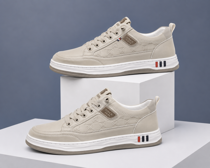 Lässige beige Herren Bequemschuhe mit orthopädischer Unterstützung; ideale Komfortschuhe für den Alltag.