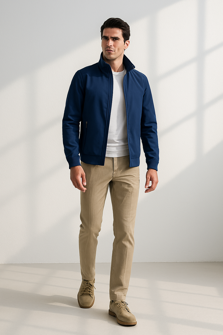 Stylische Herren Übergangsjacke mit Reißverschluss, perfekt für kühle Tage und als Reisejacke.