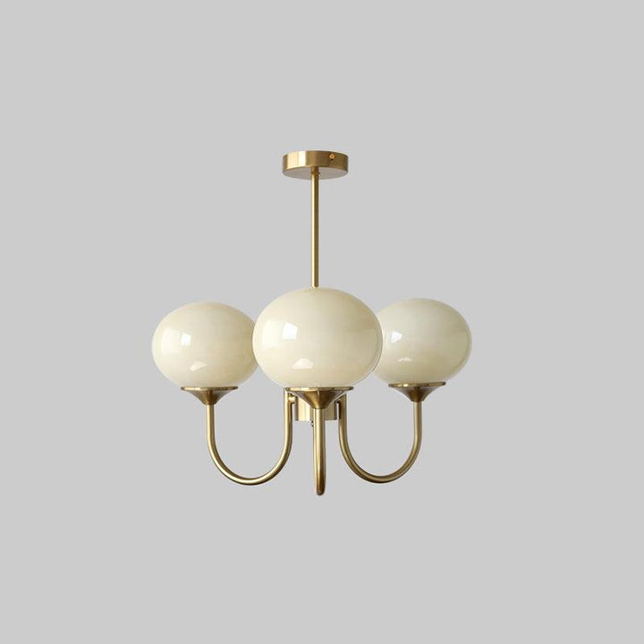 Stilvoller Chrom-Kronleuchter, Gesamtansicht; passt perfekt in modernes Interieur und Ambiente.