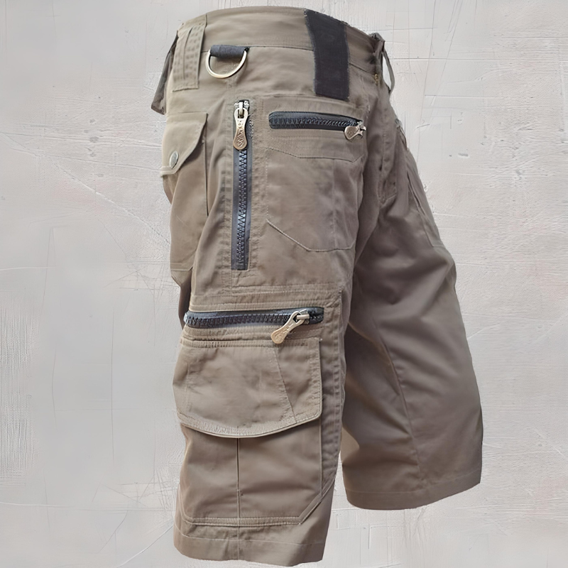 Detailaufnahme der Taschen: Taktische Herren Cargoshorts mit praktischen Reißverschluss- und Pattentaschen.