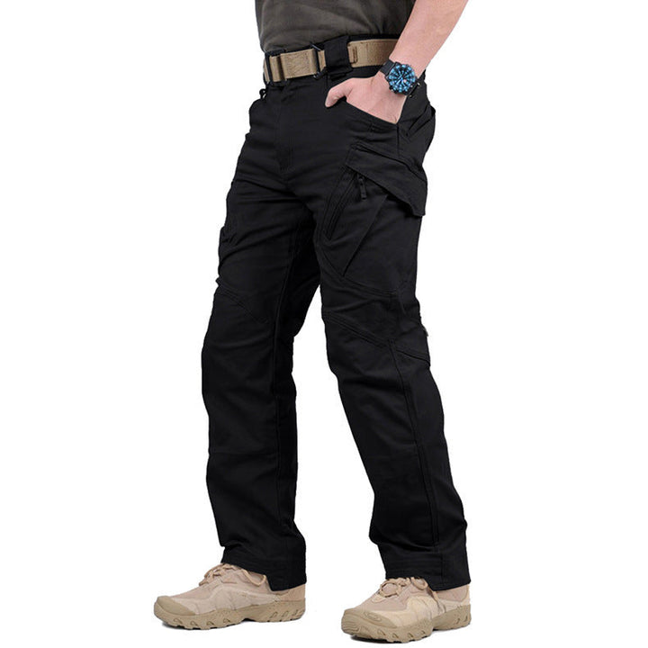 Hochwertige Herren Outdoor-Hose, atmungsaktiv, robust & flexibel für vielseitige Abenteuer.