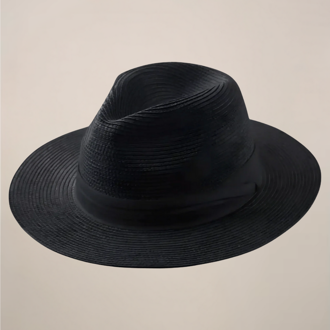 Klassischer Herren Panama-Sommerhut mit breiter Krempe. Handgemachter Freizeithut für eleganten Sonnenschutz.
