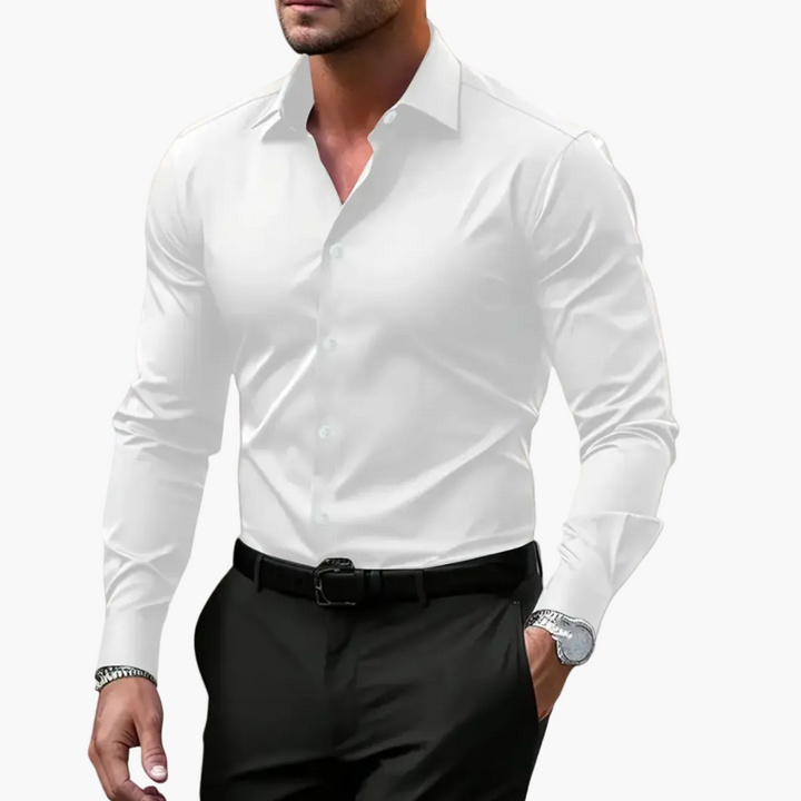 Klassisches Herren Slim-Fit Hemd, maskuline Passform, unterstreicht Eleganz. Perfekt für den modernen Mann.