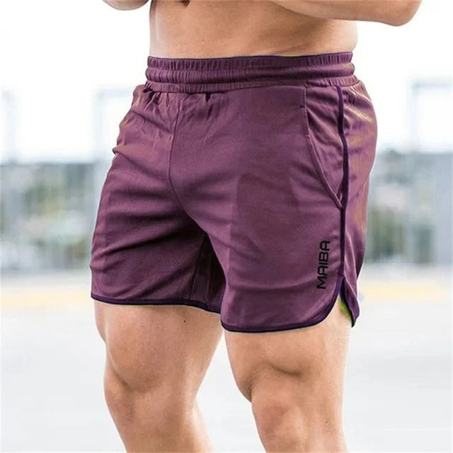 Vielseitige Herren kurze Hose Slim Fit. Kann als Badeshorts oder Freizeitshorts getragen werden.