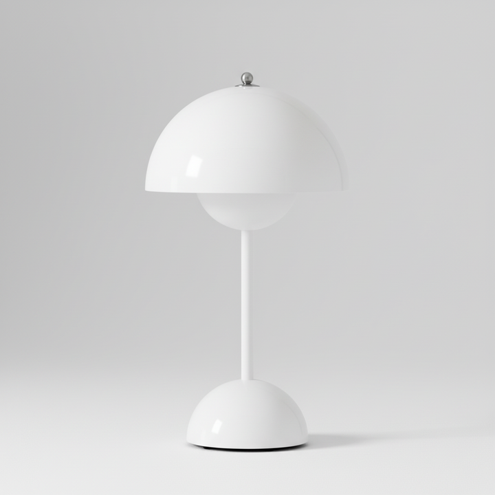 Vielseitige dimmbare LED-Tischlampe aus Metall, ideal für Ambientebeleuchtung oder als Akzentleuchte.