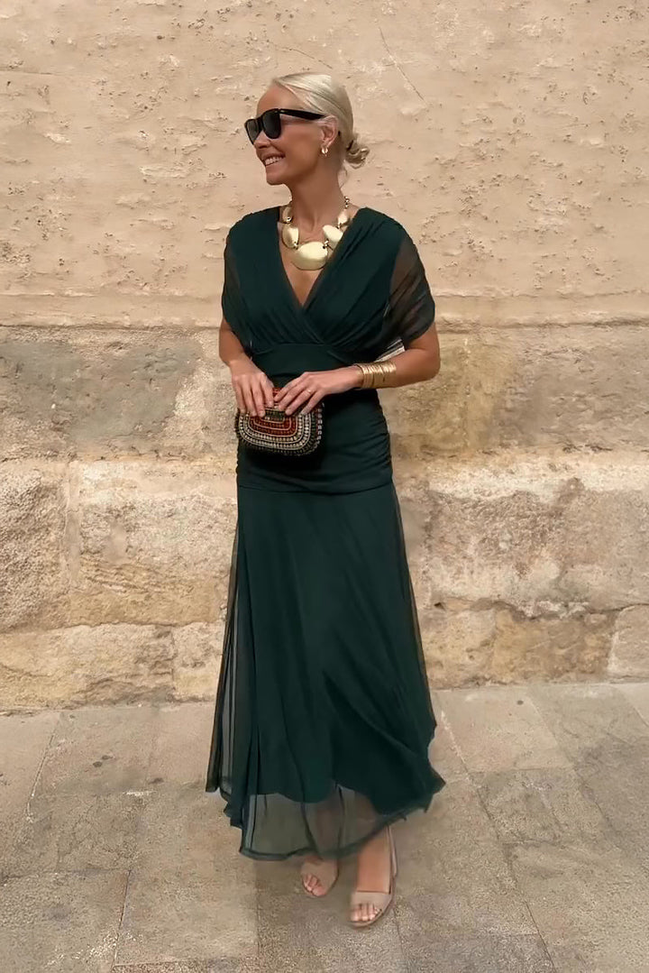 Damen Abendkleid Maxi, fließend, elegant. Perfekt für festliche Anlässe und Abendmode.
