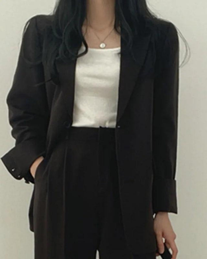 Vielseitiges Damen Hosenanzug Set: Oversize Long-Blazer & Hose. Perfekt für Büro, Party oder einen chicen Alltagslook.
