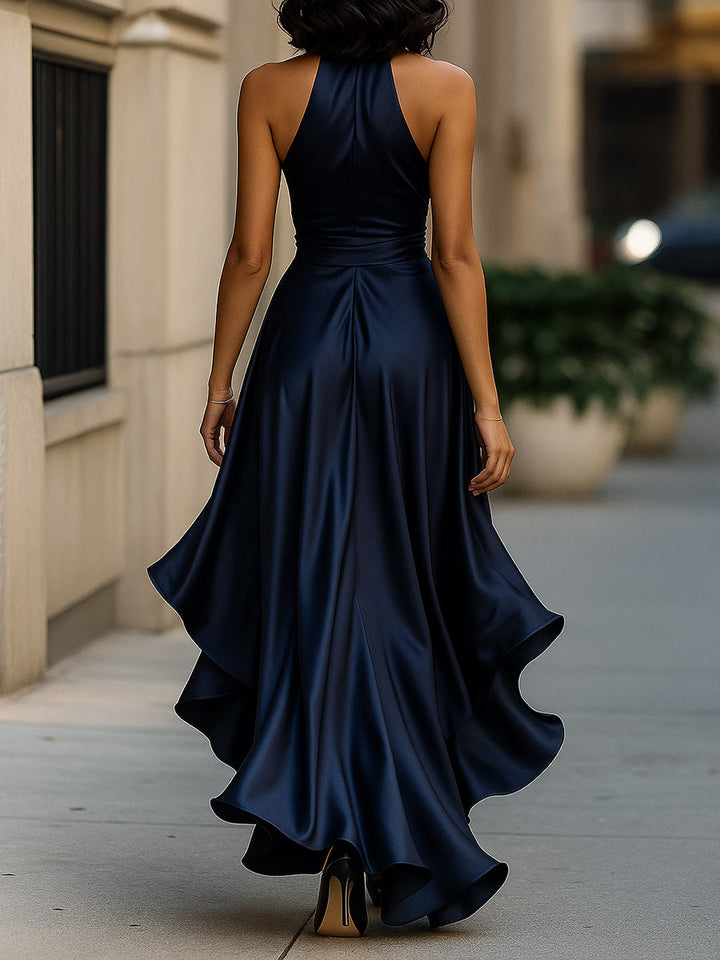 Abendkleid im Wickelstil für Frauen, lange Gala-Robe mit schmeichelhaftem Schnitt.