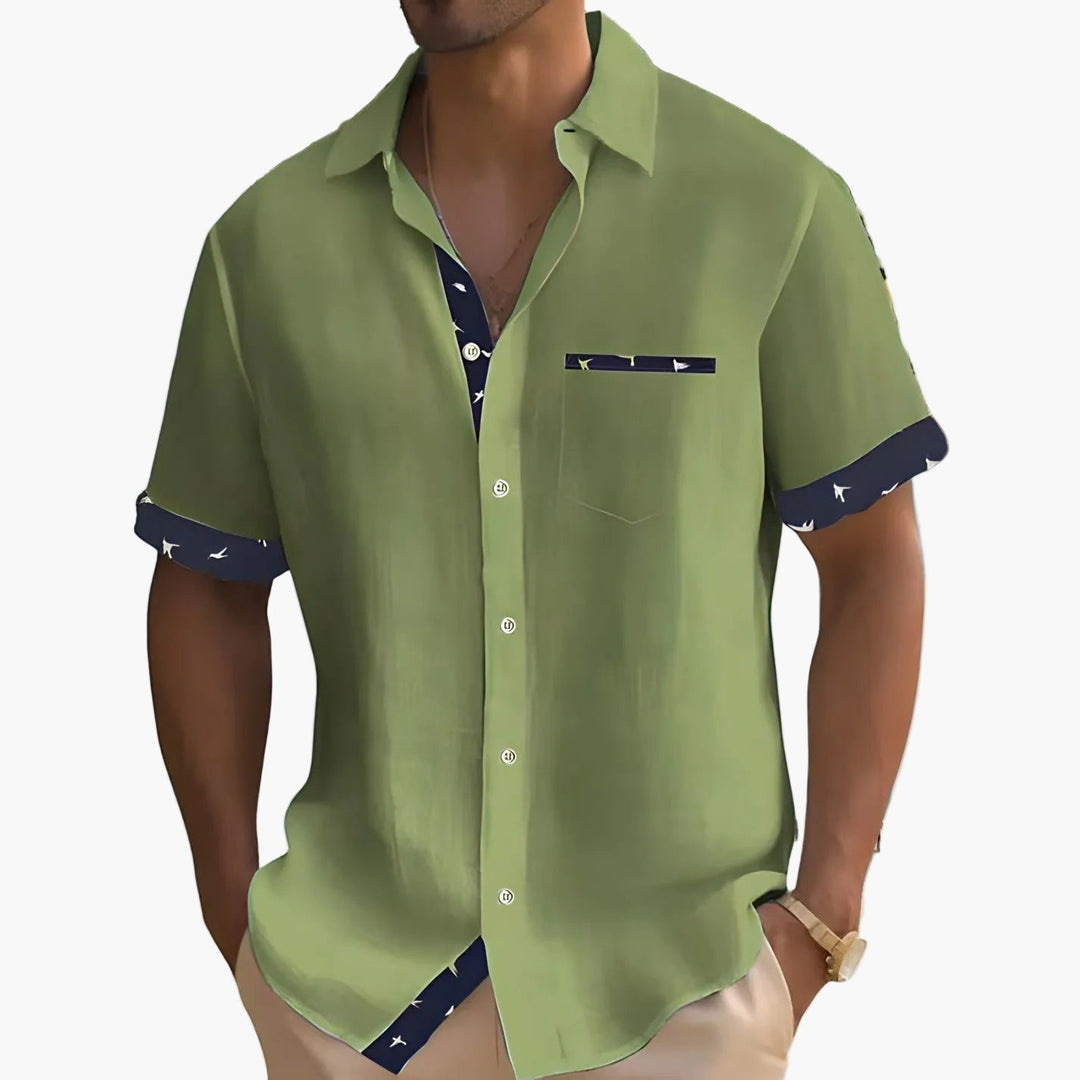 Trendiges Herren Sommerhemd mit kurzen Ärmeln, ideal für Streetwear und entspannte Urlaubstage. Modern und vielseitig.