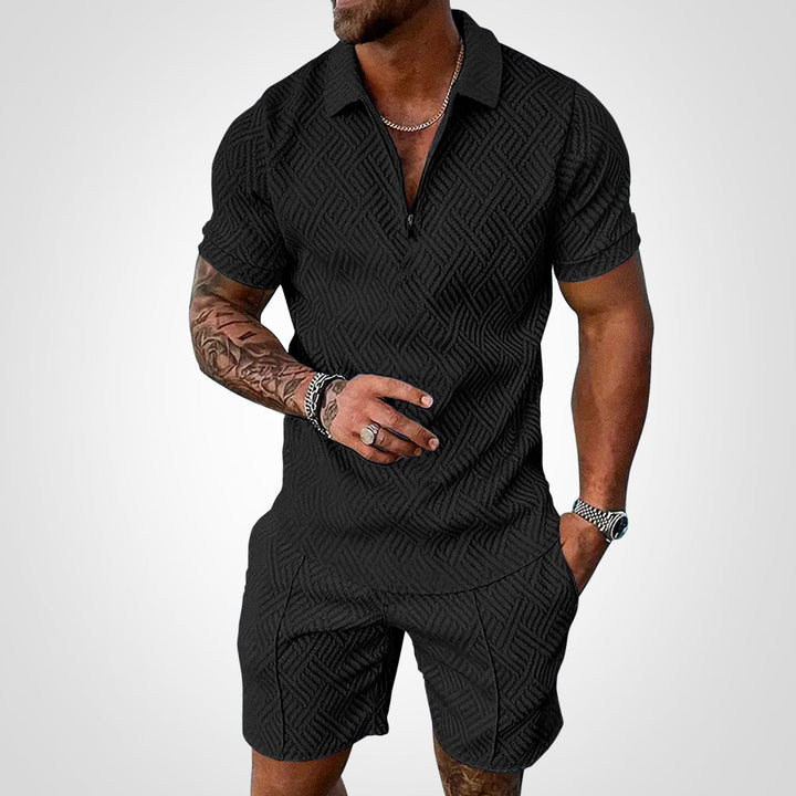 Stylisches Herren Freizeitset für den Sommer, bestehend aus leichtem Shirt & passenden Shorts. Ideal für Urlaub.