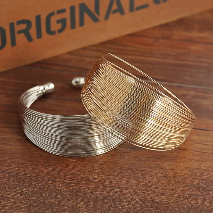 Schicker Damen Manschettenarmreif EleganceCuff, Edelstahl Schmuck in Gold- oder Silberfarbe, modisch und modern.