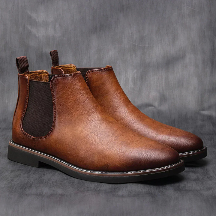 Klassische schwarze Herren Chelsea Boots Adrian, elegant und komfortabel für Herbst & Business-Anlässe.