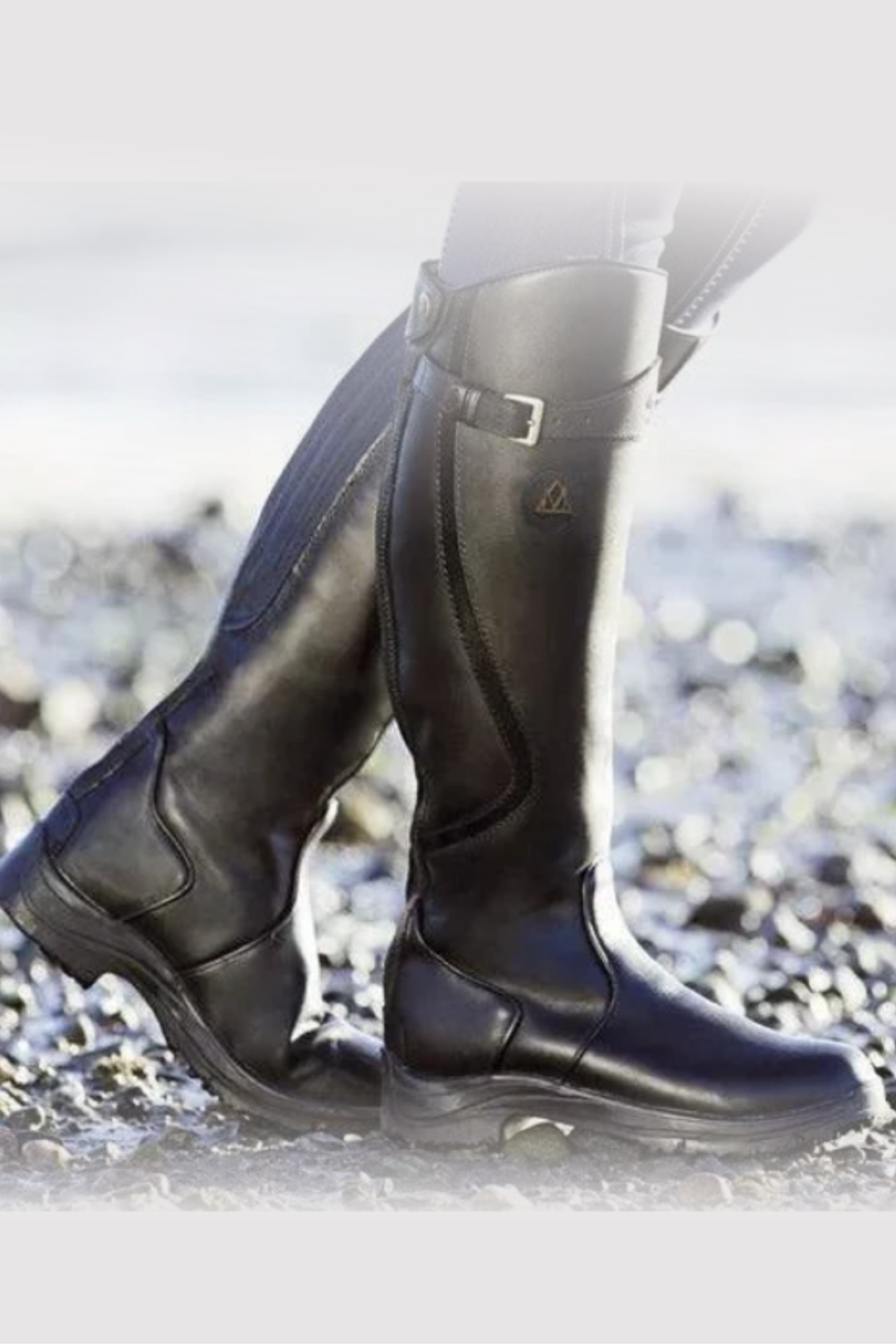 Hochwertige, wasserdichte Damen Reitstiefel. Kniehoch, elegant & bequem, mit rutschfester Outdoor-Sohle.