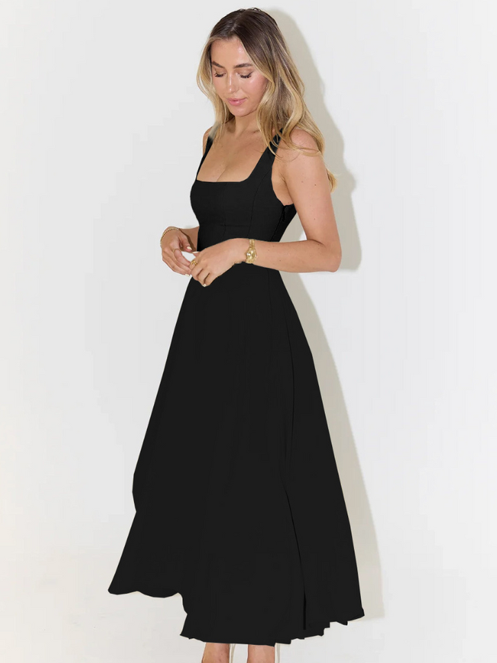 Schickes Damen A-Linien Midikleid. Perfekt als Abendkleid oder festliches Freizeitkleid mit eckigem Ausschnitt.