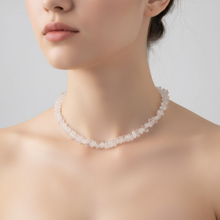 Edelstein-Halskette für Damen, polierte Natursteine, zeitlos schön.