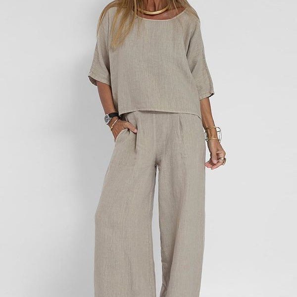 Damen Sommer Set: Komfortables Halbarm Top und weite Hose, perfekt für entspannte Tage und Urlaub.